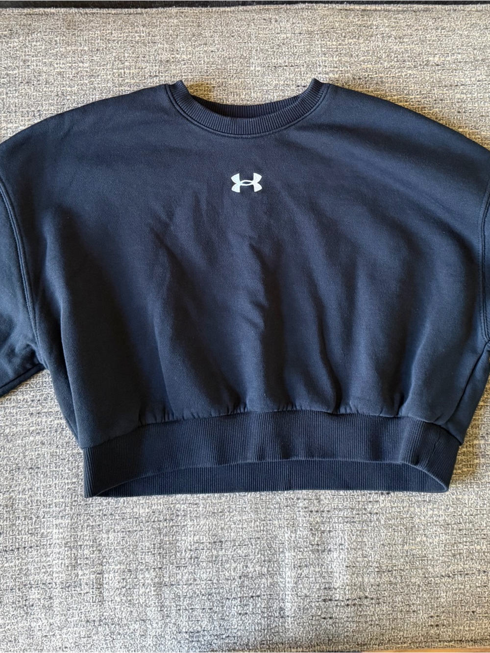 Under Armour Kids Black Cropped Crewneck Sweatshirt with White Logo